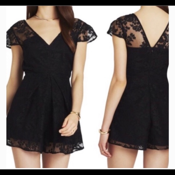 BCBG size 2 black lace romper - Picture 4 of 4